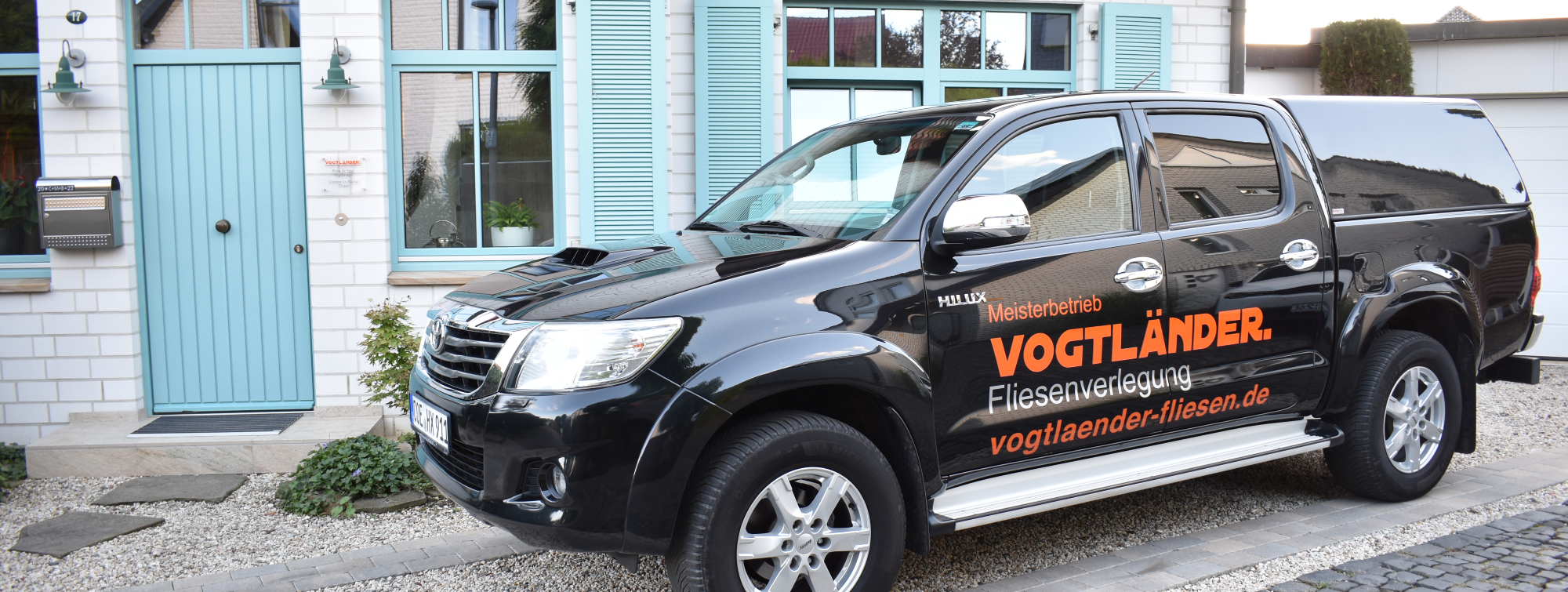 vogtlaender-fliesen-auto.jpg
